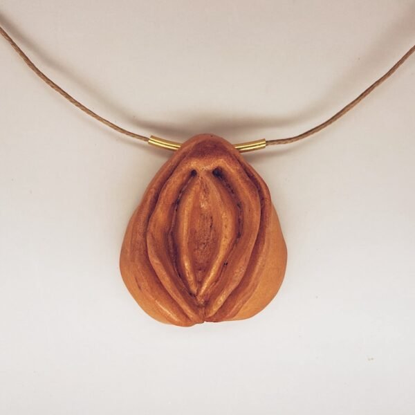 pendant | sacred yoni I