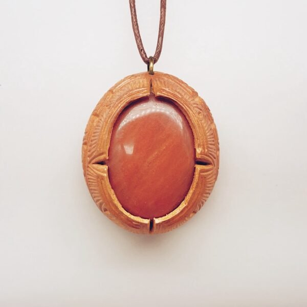 pendant | red jade