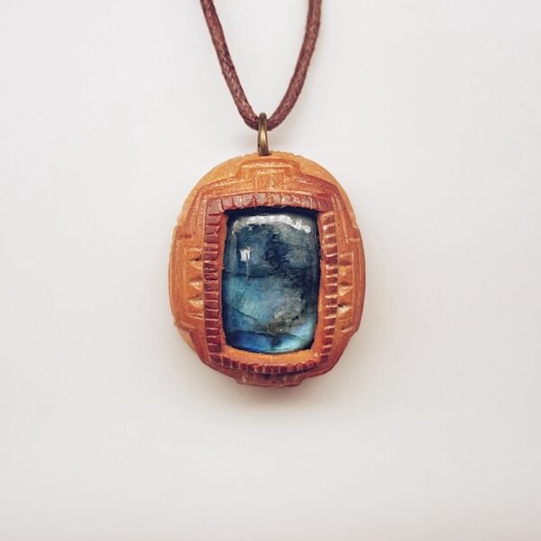 pendant | labradorite path