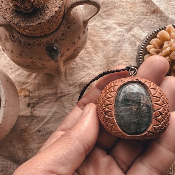 avocado seed | labradorite